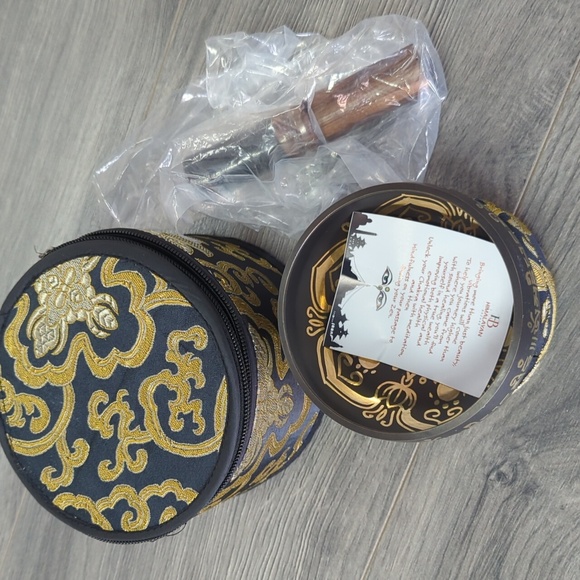 Black and Gold Tibetan Singing Bowl Set 4" - Picture 3 of 5